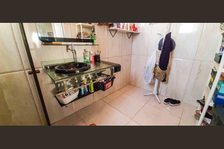 Casa à venda com 300m², 4 quartos e 2 vagas Casa à venda com 300m², 4 quartos e 2 vagasCasa 2 - Banheiro da Suíte 2