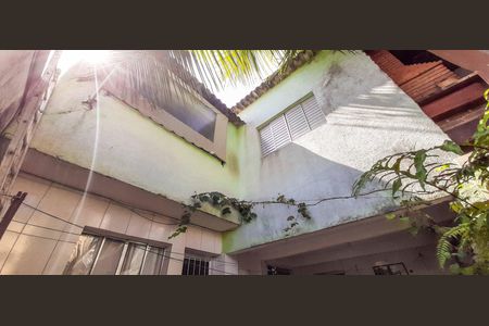 Casa à venda com 300m², 4 quartos e 2 vagas Casa à venda com 300m², 4 quartos e 2 vagasQuintal