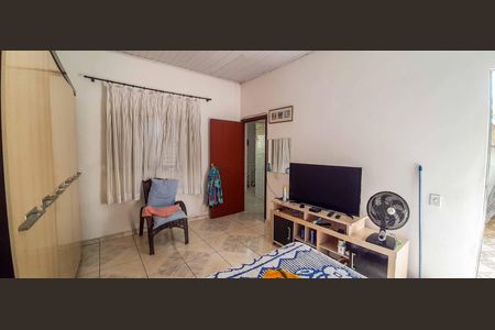 Casa à venda com 300m², 4 quartos e 2 vagas Casa à venda com 300m², 4 quartos e 2 vagasCasa 1 - Quarto 1