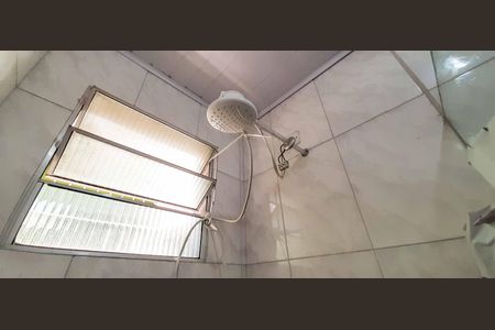 Casa à venda com 300m², 4 quartos e 2 vagas Casa à venda com 300m², 4 quartos e 2 vagasCasa 1 - Banheiro