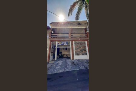 Casa à venda com 300m², 4 quartos e 2 vagas Casa à venda com 300m², 4 quartos e 2 vagasFachada da Casa