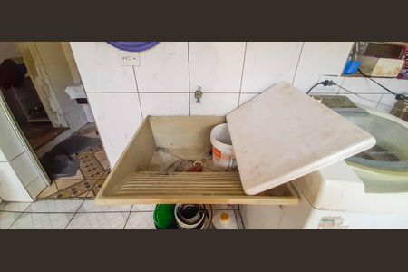 Casa à venda com 300m², 4 quartos e 2 vagas Casa à venda com 300m², 4 quartos e 2 vagasCasa 1 - Área de Serviço