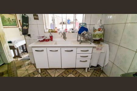 Casa à venda com 300m², 4 quartos e 2 vagas Casa à venda com 300m², 4 quartos e 2 vagasCasa 1 - Cozinha