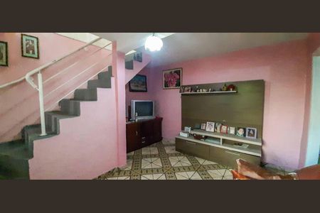 Casa à venda com 300m², 4 quartos e 2 vagas Casa à venda com 300m², 4 quartos e 2 vagasCasa 1 - Sala