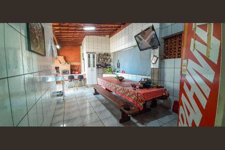 Casa à venda com 300m², 4 quartos e 2 vagas Casa à venda com 300m², 4 quartos e 2 vagasEspaço Gourmet