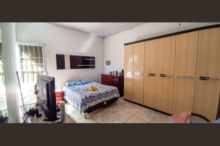 Casa à venda com 300m², 4 quartos e 2 vagas Casa à venda com 300m², 4 quartos e 2 vagasCasa 1 - Quarto 1