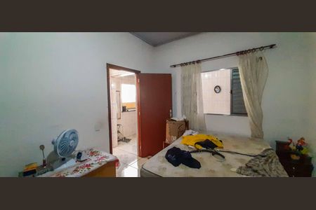 Casa à venda com 300m², 4 quartos e 2 vagas Casa à venda com 300m², 4 quartos e 2 vagasCasa 1 - Quarto 2