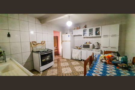 Casa à venda com 300m², 4 quartos e 2 vagas Casa à venda com 300m², 4 quartos e 2 vagasCasa 1 - Cozinha