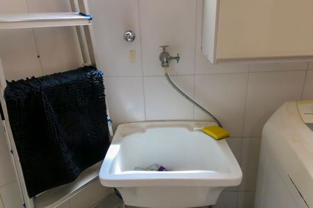 Apartamento à venda com 74m², 2 quartos e 1 vagaÁrea de Serviço