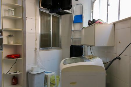 Apartamento à venda com 74m², 2 quartos e 1 vagaÁrea de Serviço