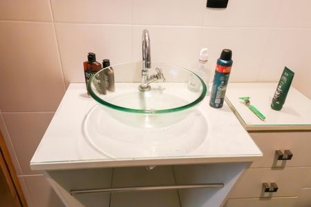 Apartamento à venda com 74m², 2 quartos e 1 vagaBanheiro