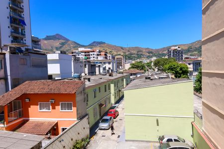 Apartamento à venda com 74m², 2 quartos e 1 vagaVista da sala