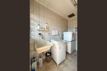 Casa à venda com 225m², 3 quartos e 5 vagas Casa à venda com 225m², 3 quartos e 5 vagasÁrea de Serviço