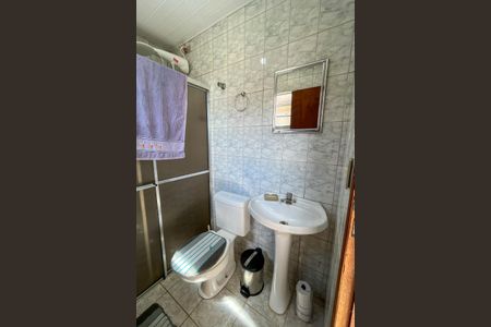 Casa à venda com 225m², 3 quartos e 5 vagas Casa à venda com 225m², 3 quartos e 5 vagasBanheiro do Quarto 1