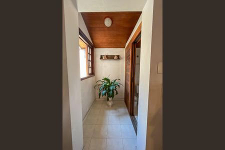 Casa à venda com 225m², 3 quartos e 5 vagas Casa à venda com 225m², 3 quartos e 5 vagasLavabo