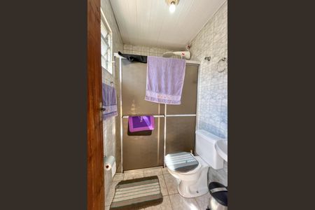 Casa à venda com 225m², 3 quartos e 5 vagas Casa à venda com 225m², 3 quartos e 5 vagasBanheiro do Quarto 1