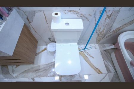 Casa à venda com 200m², 5 quartos e 2 vagasBanheiro da Suíte