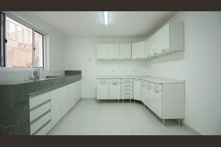 Casa à venda com 200m², 5 quartos e 2 vagasEdícula cozinha