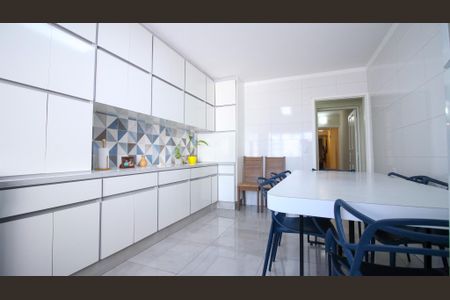 Casa à venda com 200m², 5 quartos e 2 vagasCozinha