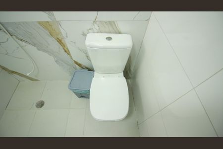 Casa à venda com 200m², 5 quartos e 2 vagasEdícula banheiro