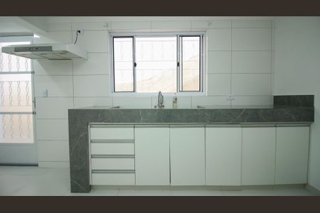 Casa à venda com 200m², 5 quartos e 2 vagasEdícula cozinha