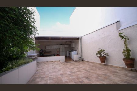 Casa à venda com 200m², 5 quartos e 2 vagasÁrea de Serviço