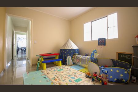 Casa à venda com 200m², 5 quartos e 2 vagasQuarto 5