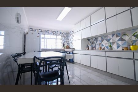 Casa à venda com 200m², 5 quartos e 2 vagasCozinha