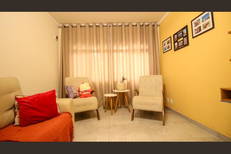 Casa à venda com 200m², 5 quartos e 2 vagasSala