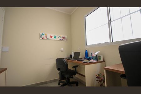 Casa à venda com 200m², 5 quartos e 2 vagasQuarto 1 (escritório)