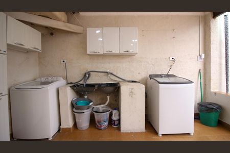 Casa à venda com 200m², 5 quartos e 2 vagasÁrea de Serviço