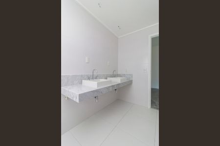 Apartamento à venda com 227m², 4 quartos e 4 vagas Apartamento à venda com 227m², 4 quartos e 4 vagasSuíte Principal - Banheiro