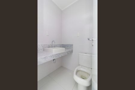 Apartamento à venda com 227m², 4 quartos e 4 vagas Apartamento à venda com 227m², 4 quartos e 4 vagasSuíte 3 - Banheiro