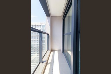 Apartamento à venda com 227m², 4 quartos e 4 vagas Apartamento à venda com 227m², 4 quartos e 4 vagasSuíte Principal - Varanda