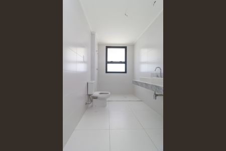Apartamento à venda com 227m², 4 quartos e 4 vagas Apartamento à venda com 227m², 4 quartos e 4 vagasSuíte Principal - Banheiro