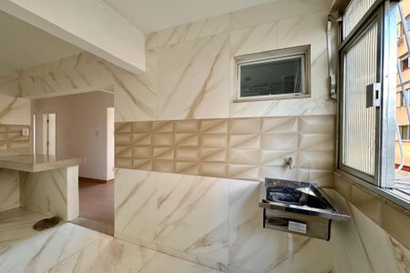 Apartamento à venda com 70m², 3 quartos e 1 vagaÁrea de Serviço