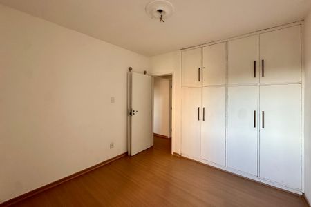 Apartamento à venda com 70m², 3 quartos e 1 vagaQuarto 2
