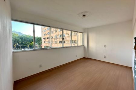 Apartamento à venda com 70m², 3 quartos e 1 vagaSala