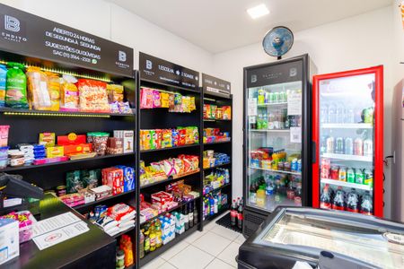 Apartamento à venda com 109m², 3 quartos e 2 vagas Apartamento à venda com 109m², 3 quartos e 2 vagasMini Mercado