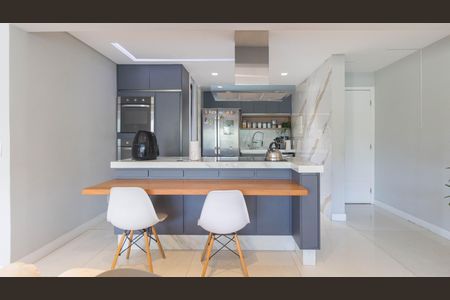 Apartamento à venda com 109m², 3 quartos e 2 vagas Apartamento à venda com 109m², 3 quartos e 2 vagasCozinha