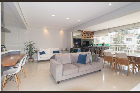 Apartamento à venda com 109m², 3 quartos e 2 vagas Apartamento à venda com 109m², 3 quartos e 2 vagasSala