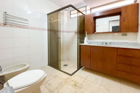 Apartamento à venda com 137m², 3 quartos e 1 vagaBanheiro 1