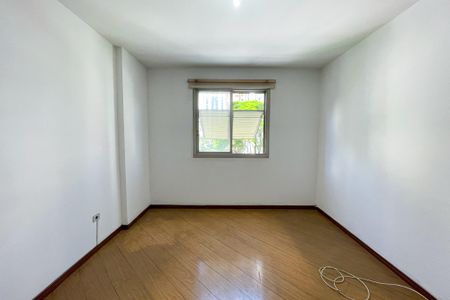 Apartamento à venda com 137m², 3 quartos e 1 vagaQuarto 2