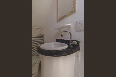 Casa de condomínio para alugar com 87m², 3 quartos e 1 vagaBanheiro