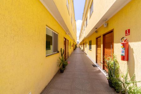 Casa de condomínio para alugar com 87m², 3 quartos e 1 vagaCorredor