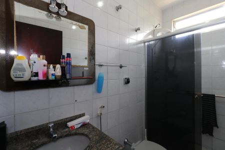 Casa à venda com 190m², 3 quartos e 1 vagaBanheiro 1
