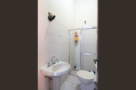 Casa à venda com 308m², 5 quartos e 5 vagasBanheiro 2