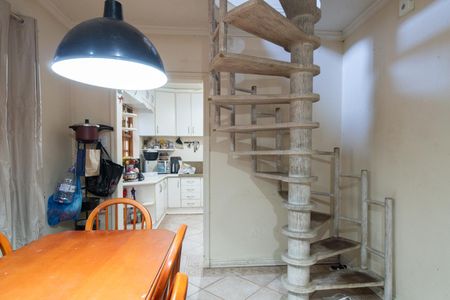 Casa à venda com 308m², 5 quartos e 5 vagasCozinha