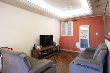 Casa à venda com 308m², 5 quartos e 5 vagasSala