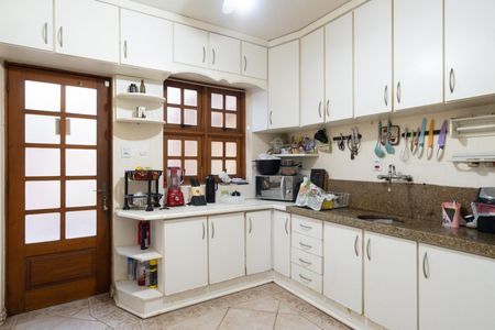 Casa à venda com 308m², 5 quartos e 5 vagasCozinha